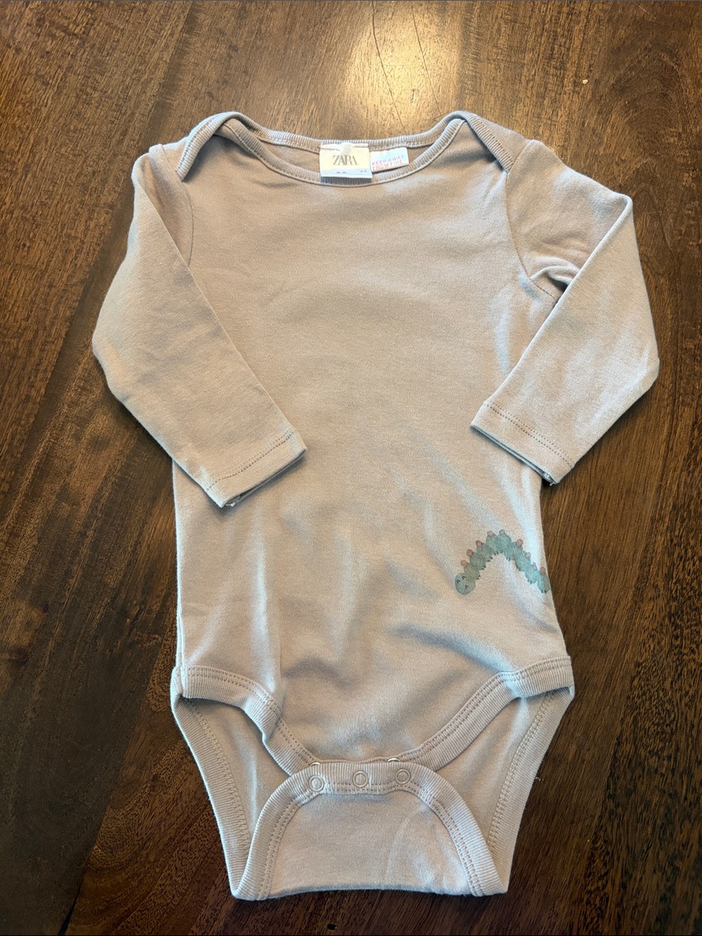 ZARA Light Gray Long-Sleeve Baby One-Piece